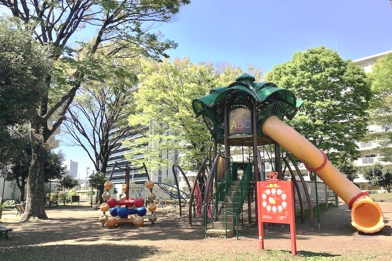 「ABC公園」の大きなアスレチック遊具