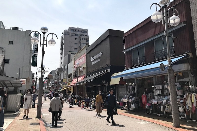 人通りが多い「平井親和会商店街」