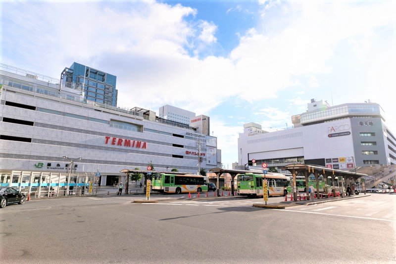 ショッピング施設が集まる「錦糸町」駅前