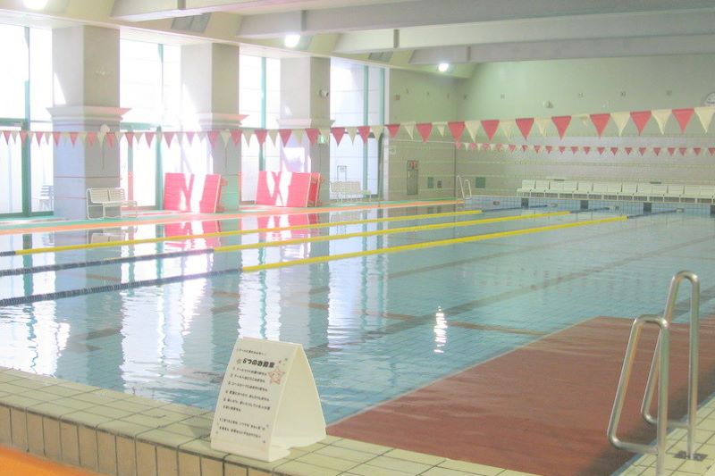 「上石神井体育館」の温水プール